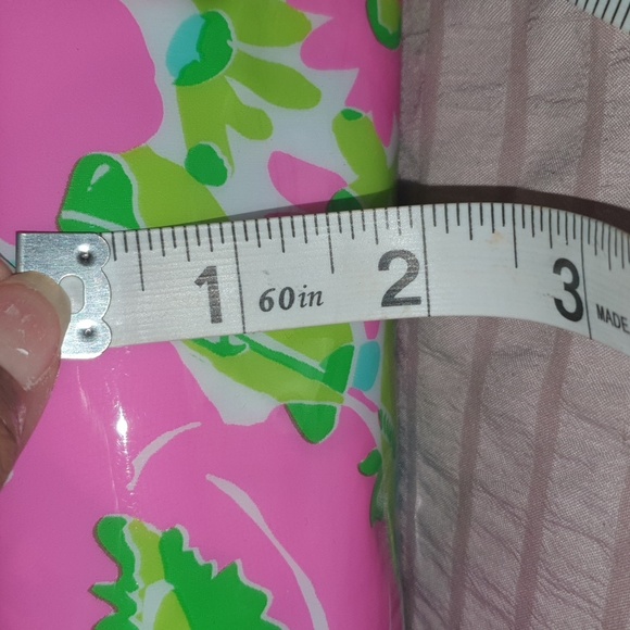 Lilly Pulitzer X Estee Lauder Floral Plastic Cosmetic Bag - Picture 6 of 7